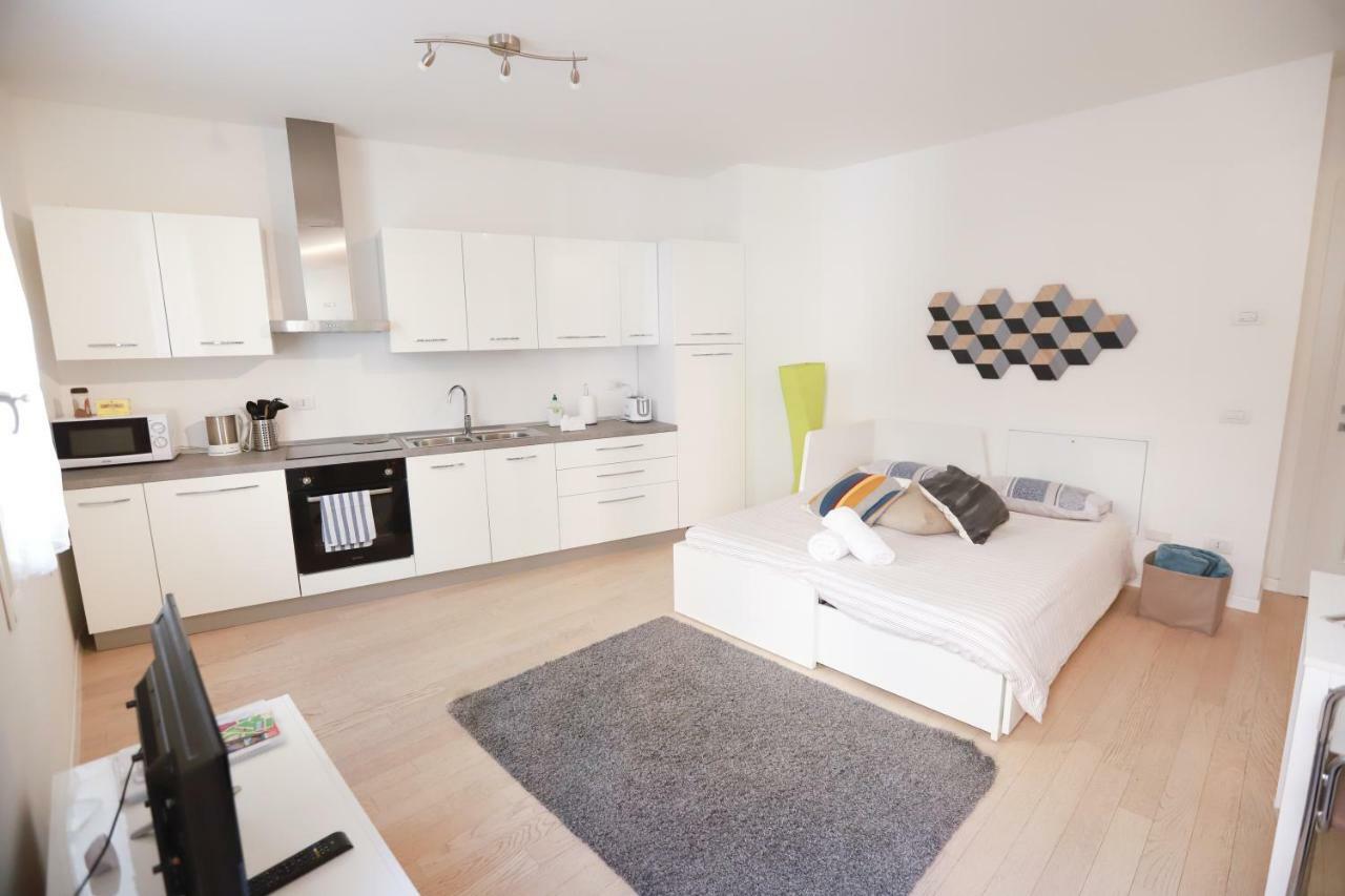 Laura'S Home - I Navigli Che Vorrei 米兰 外观 照片