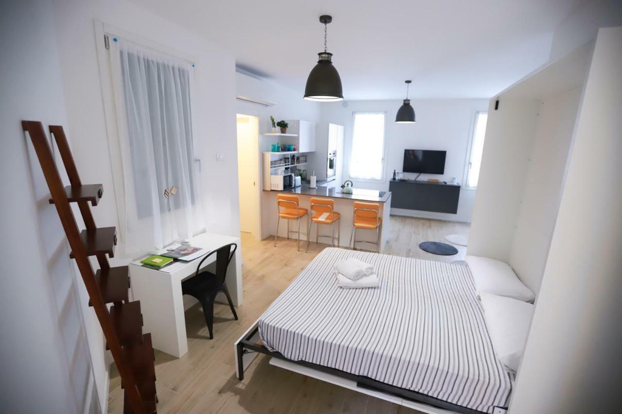 Laura'S Home - I Navigli Che Vorrei 米兰 外观 照片