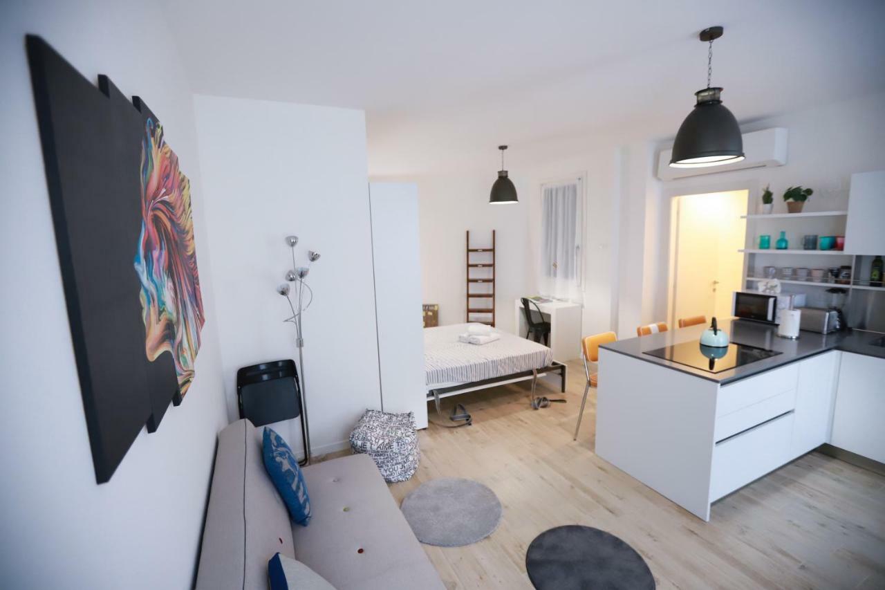Laura'S Home - I Navigli Che Vorrei 米兰 外观 照片